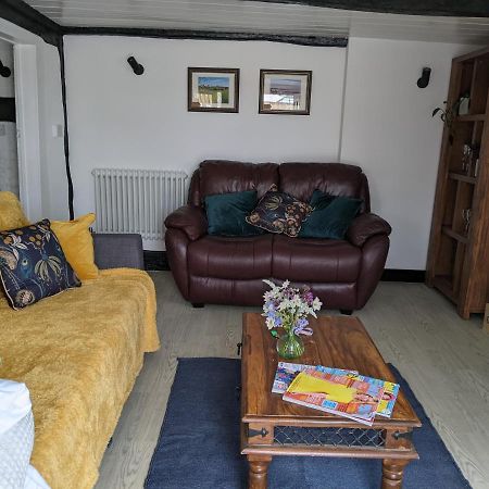 Characterful 2 Bed Cottage, Quiet Village Setting Ashleworth Zewnętrze zdjęcie